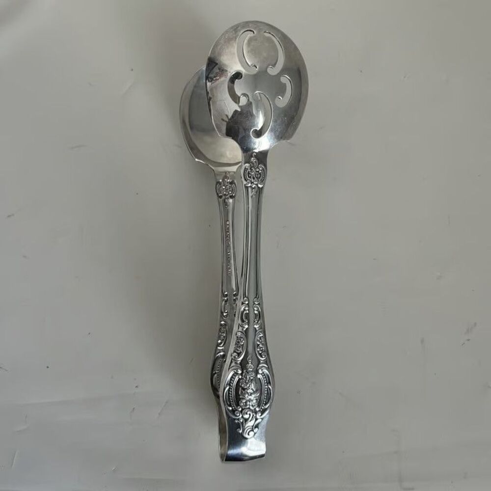 Wallace  Salad Serving Tongs Silverplate Vintage Ornate Flatware